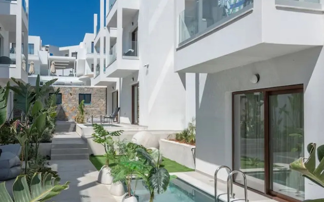 Mika Villas & Suites