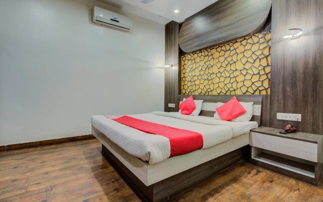 Savoy Hotel By OYO Rooms
