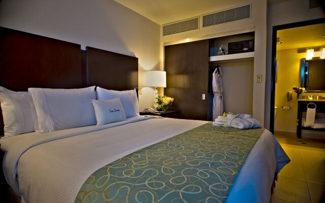 DoubleTree by Hilton Hotel Panama City - El Carmen