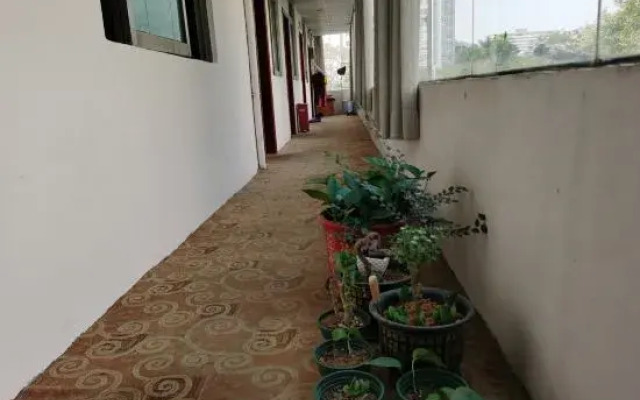 Dongguan Town Inn