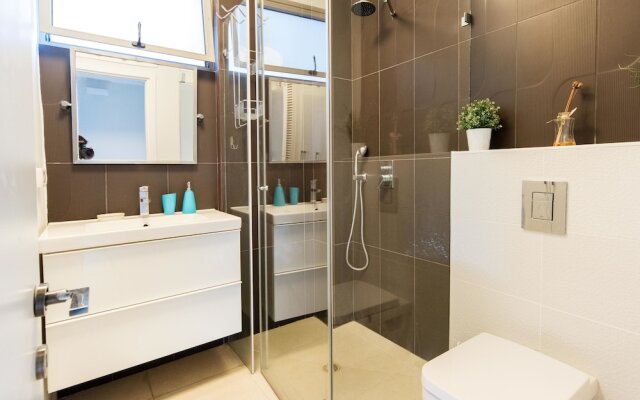 Sea N' Rent Selected Apartments