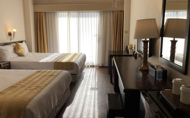 Holiday Saipan Hotel