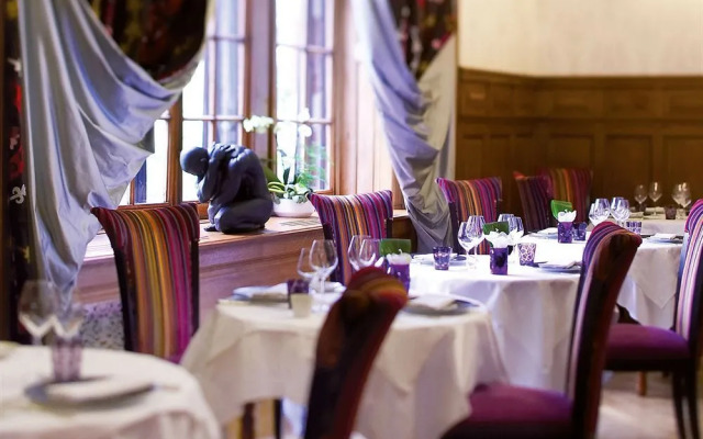 Hostellerie Des Trois Mousquetaires