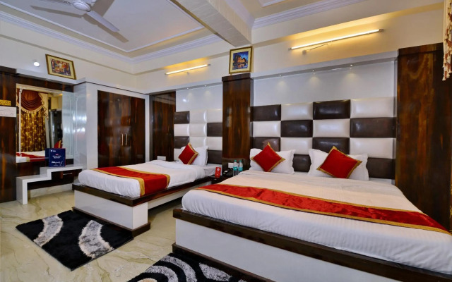 Hotel Ganpati Plaza