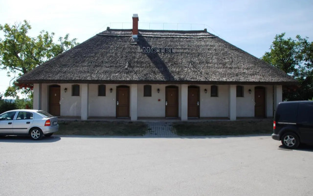 Tekergő Motel és Étterem