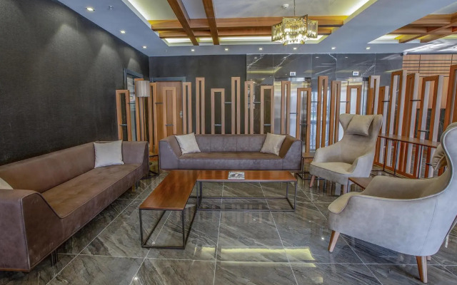 Shimall Hotel