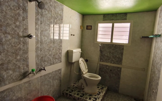 Square & Dormitory Stays