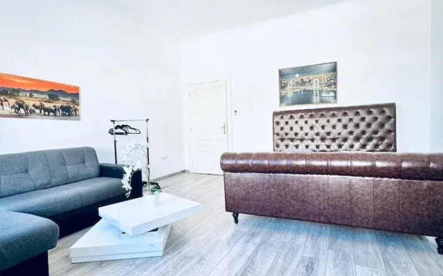 Welcoming Studio Stay Near FAC Platz
