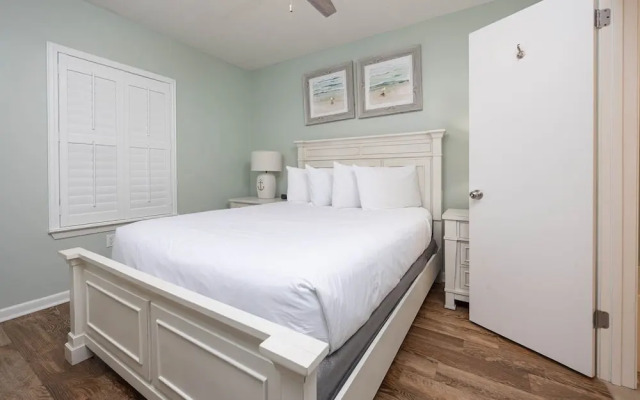 Phoenix X 1009 3 Bedroom Condo