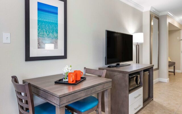 Comfort Inn & Suites Daytona Beach Oceanfront