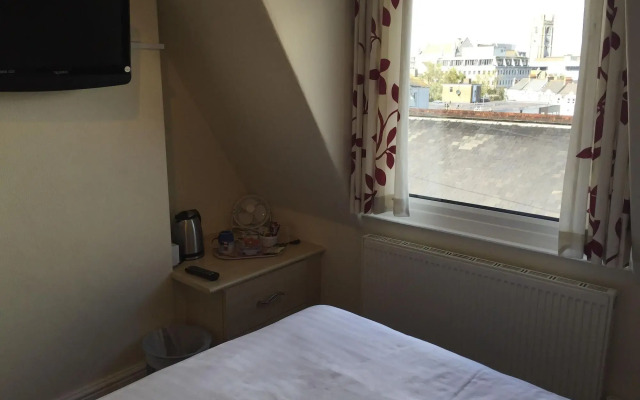 Barbican Reach Bed & Breakfast - B&B