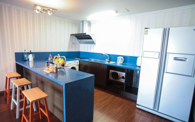 Bay Condo Hotel Tongyeong