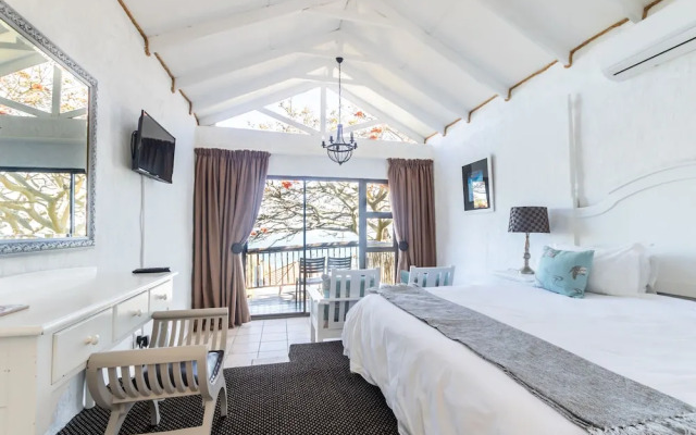 Dutton's Cove Guesthouse