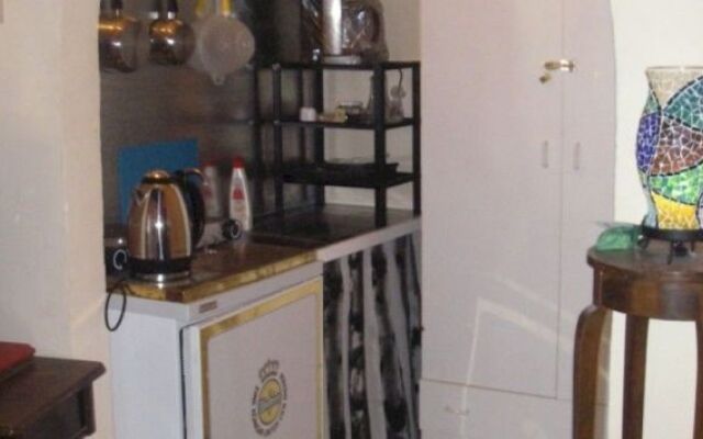 Adonis Guesthouse