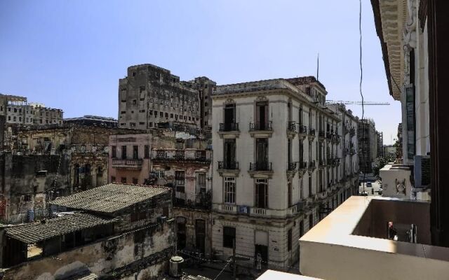 Hostal Balcones Consulado