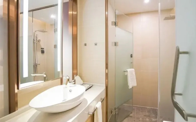 Lavande Hotel (Wuhan Jiqing Street)