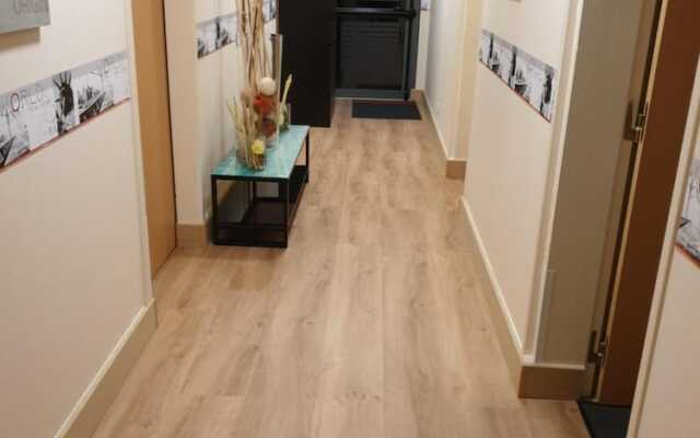 FASTHOTEL LE RALE DES GENETS - Un hôtel FH COLLECTION