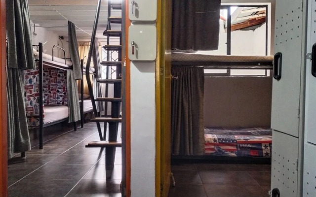 Hostel Metro Floresta Alojamiento