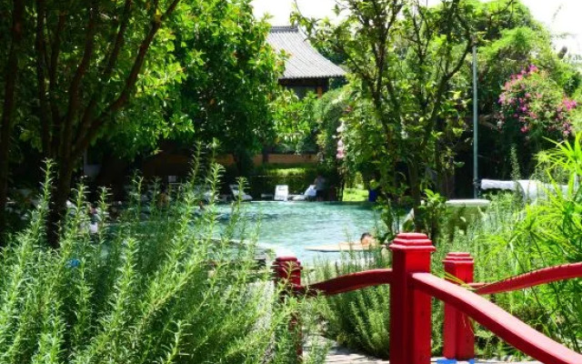 Putuoquan Hot Spring Resort