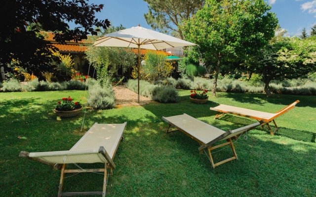 Luxurious Farmhouse in Grosseto with Jacuzzi