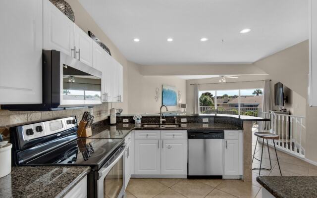 Beach Haven- Beach Pointe 703