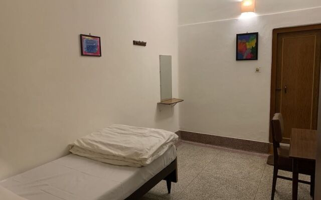 Hotel Saluja