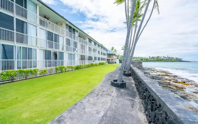 Kona Magic Sands Resort
