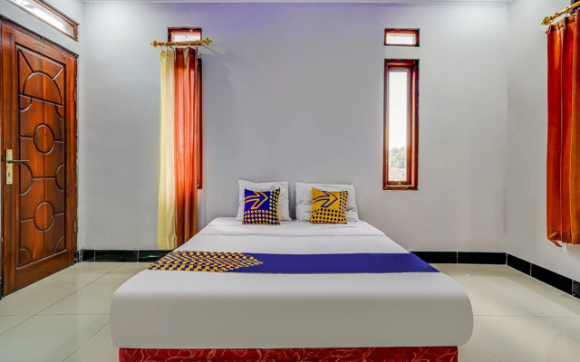 OYO Homes 91014 Eco Tourism Desa Cibodas Areng 2 Syariah