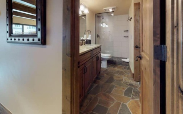 Vail - Lionshead Condominiums 2 Bedroom Condo