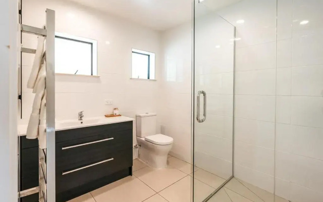 Onetangi Beach Apartments