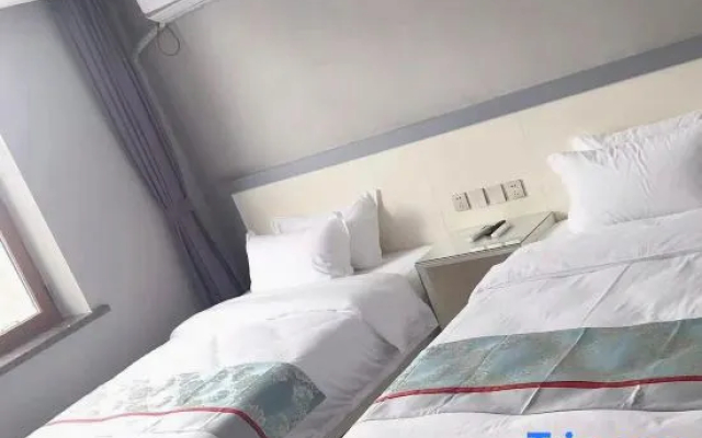 Hejin Hotel