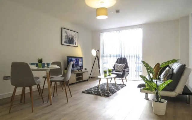 Tudors eSuites Birmingham Canalside Apartments