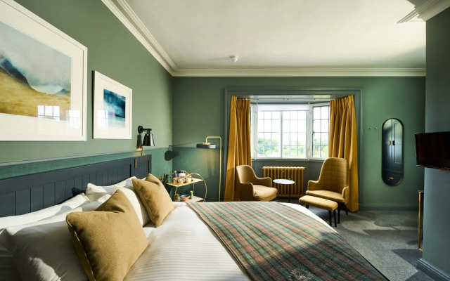 Royal Marine Hotel