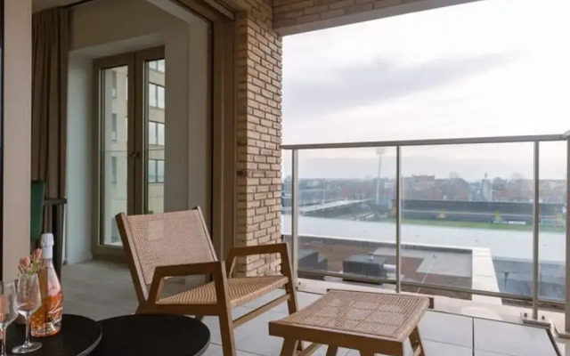 Beautiful Apartment With Terrace and Parking