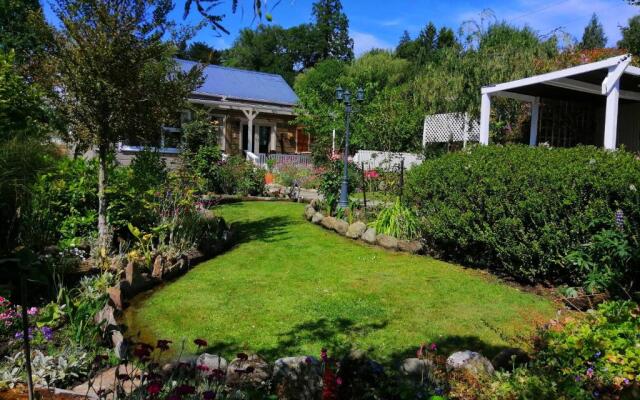 Pickled Pigeon Cottage