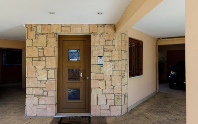 Upstreet Convenient 2bd Apartment