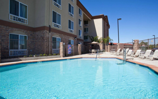 Holiday Inn Express Hotel & Suites Fresno South by IHG