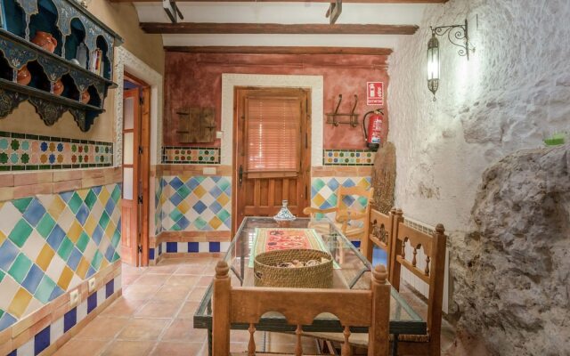 Country Cottage in Castile-La Mancha with pool and terrace