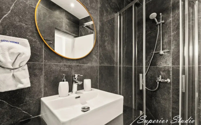 Lazuli Hermes Apartments