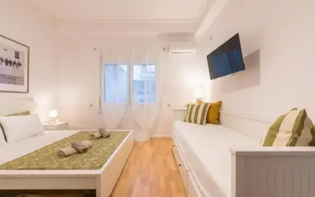 Beautiful & Cozy Apartment In The Heart Of Athens