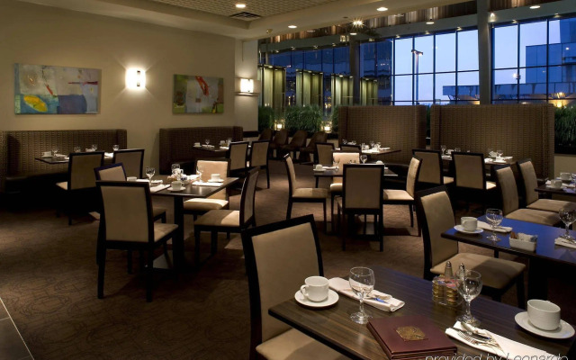 Delta Hotels by Marriott Calgary Airport In-Terminal