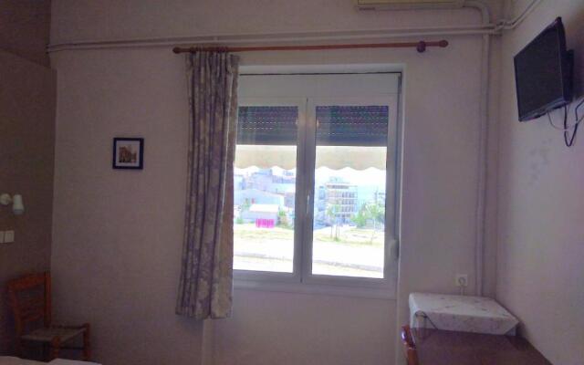Rooms-Studio Anagnostou