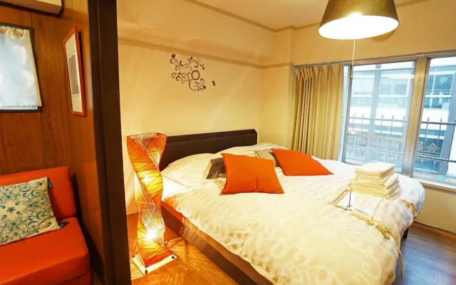 Yokohama Classic Apartment