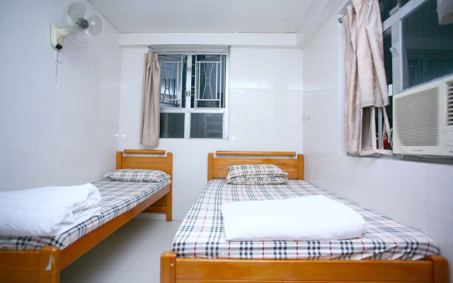 Pay-Less Guesthouse (7/F A9)