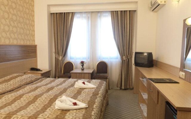 Altinyazi Otel