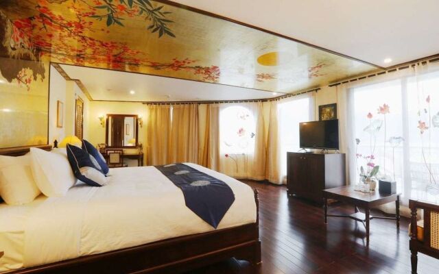 Indochine Cruise Lan Ha Bay