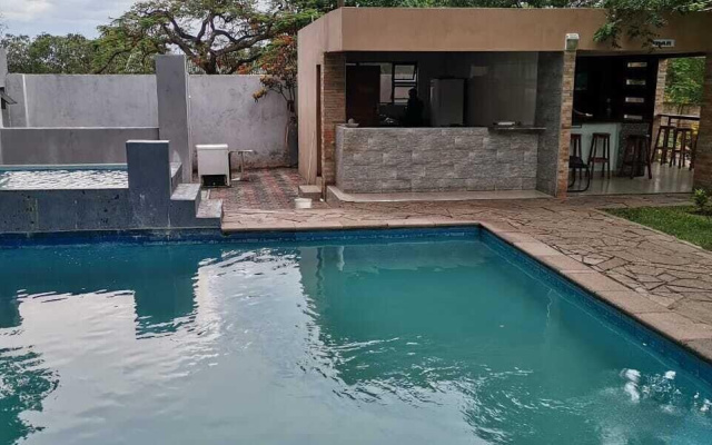 Zambezi Ultima Lodge