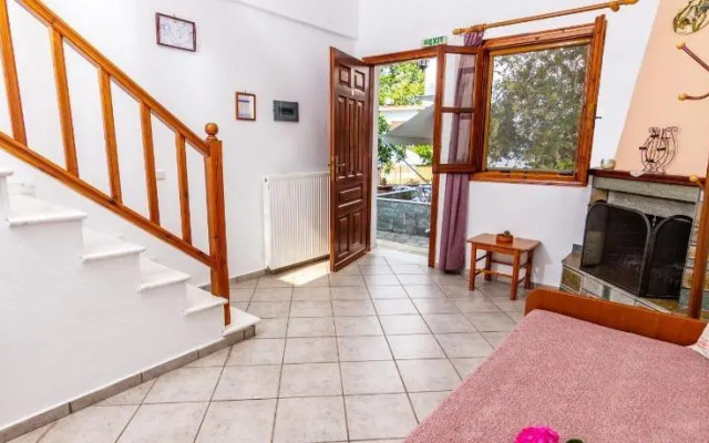 Haroula Studios