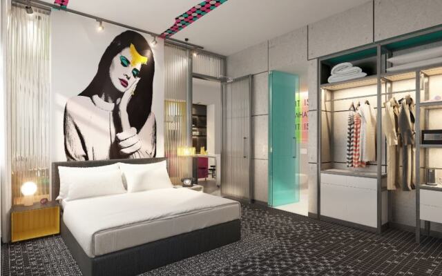Studio One Hotel
