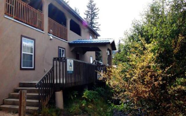 Pioneer Creek Hacienda